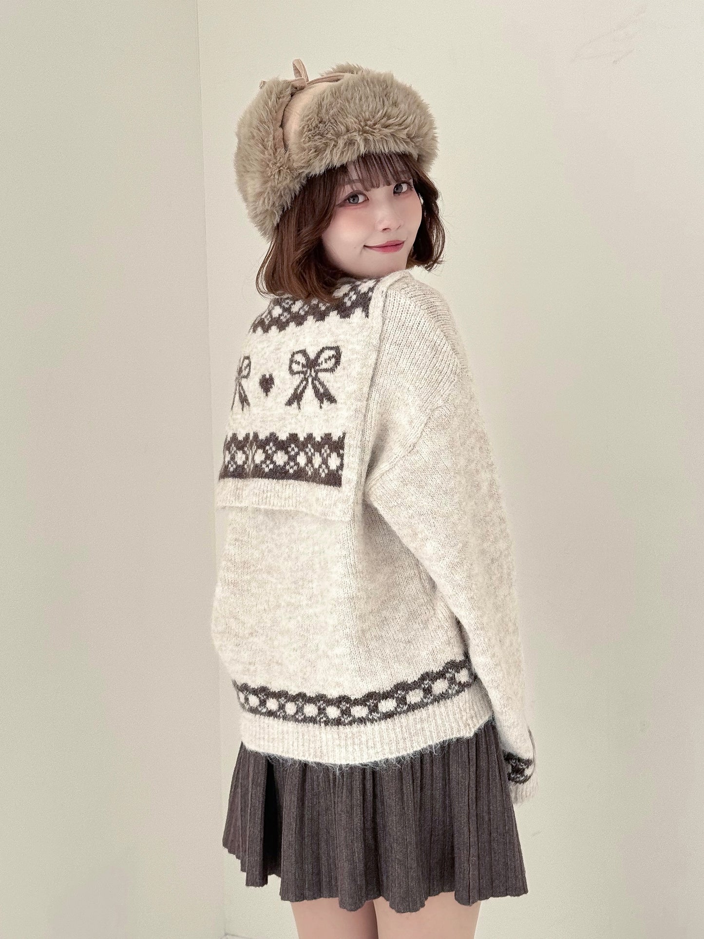 【Official限定価格】リボンショール付きニット