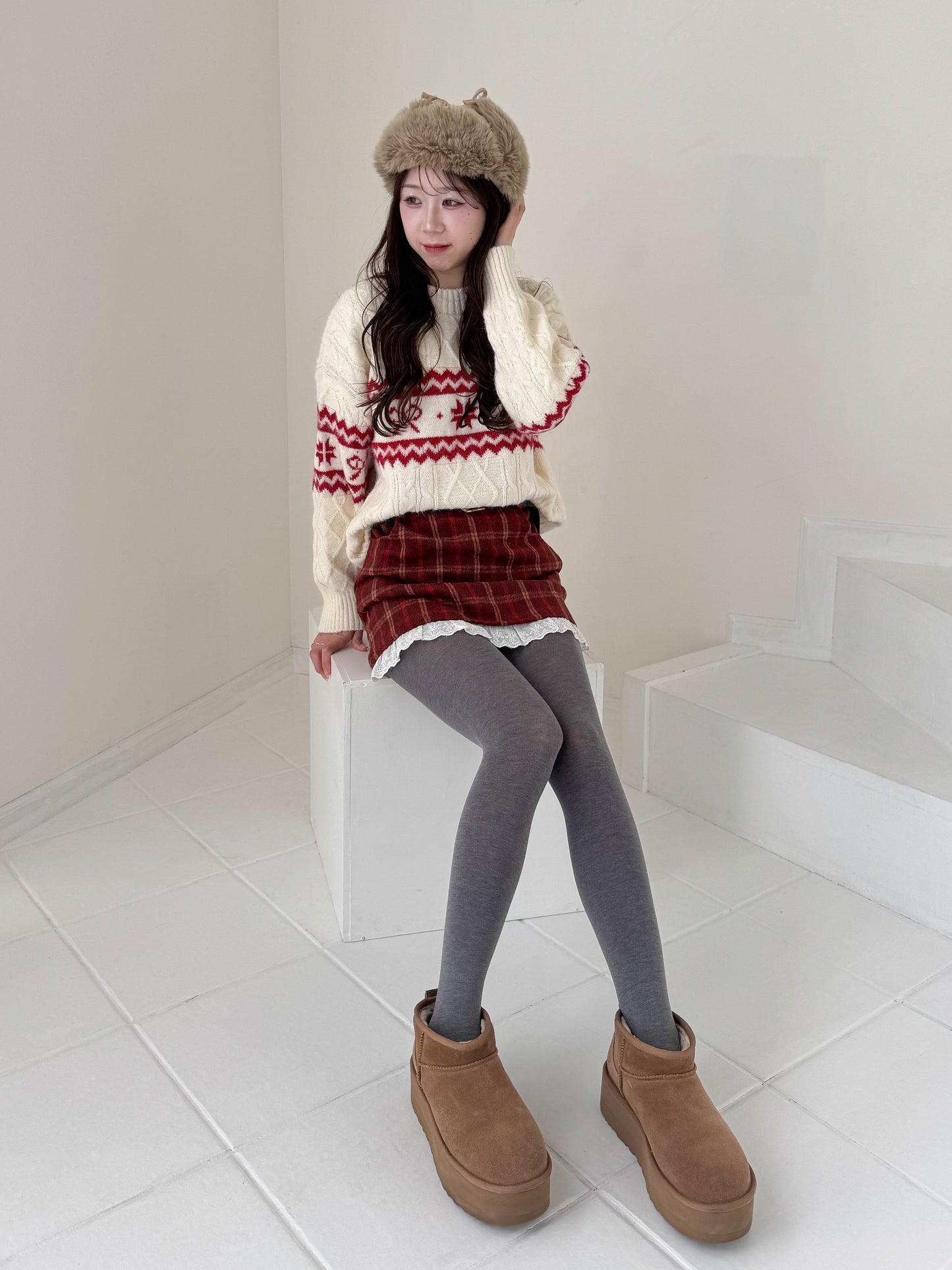 【Official限定価格】モチーフ柄ジャガードニット