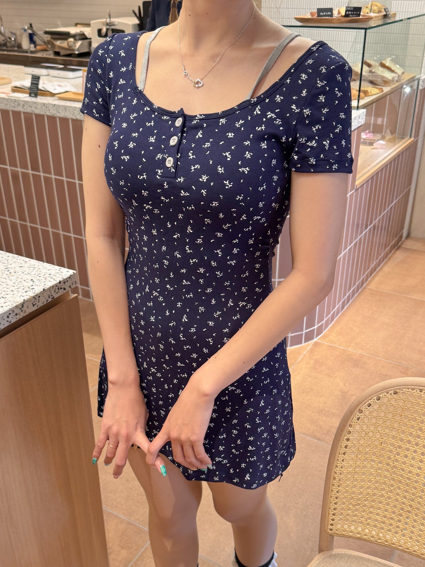 【5月9日(金)20:00販売開始】バッグオープン小花柄カットワンピ
