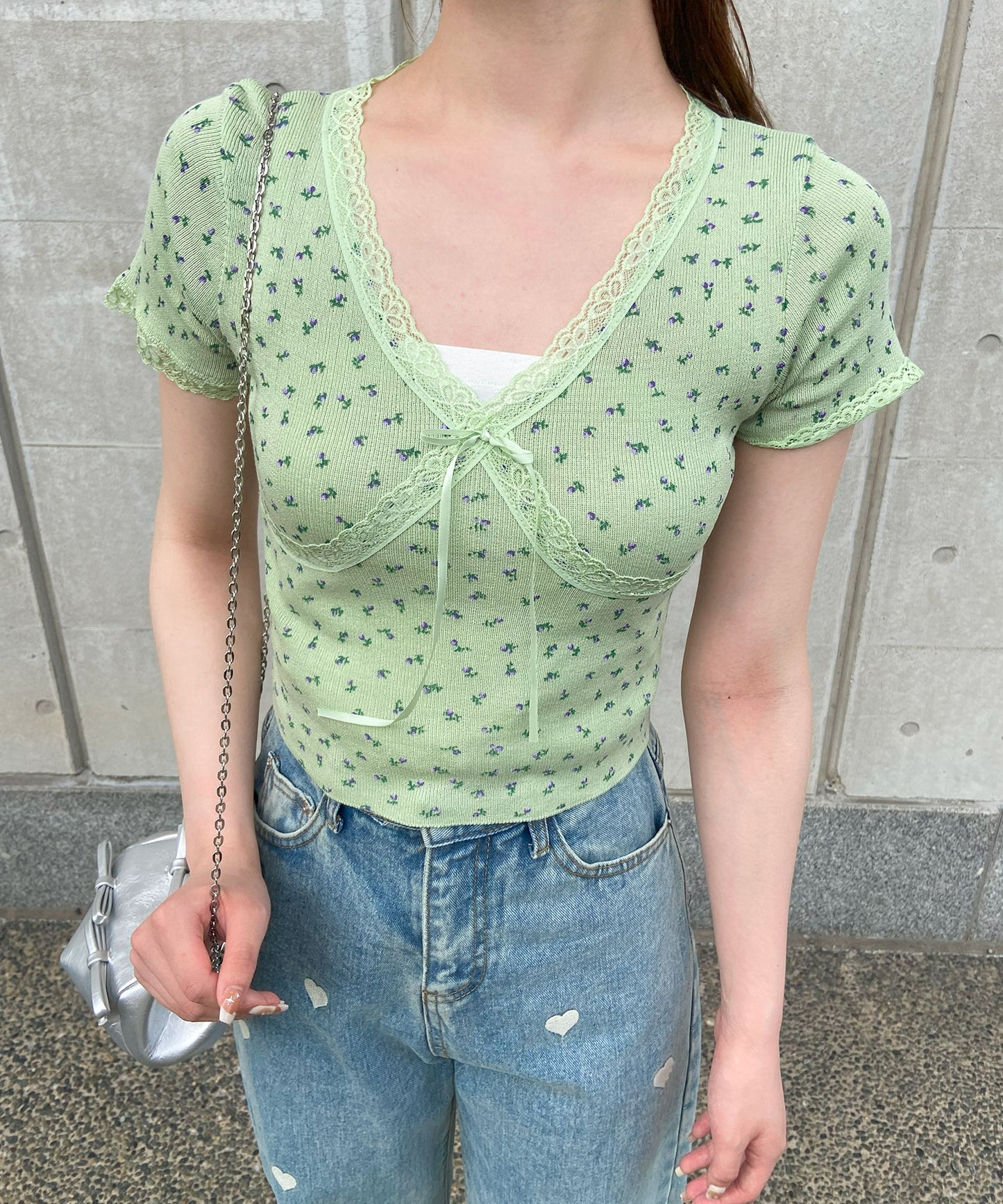 【Official限定販売】Vネック小花柄半袖ニット