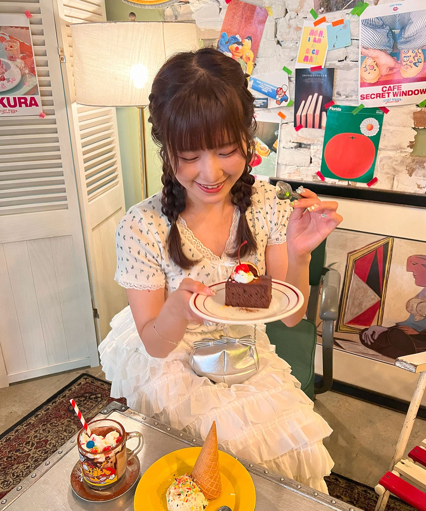 【Official限定販売】Vネック小花柄半袖ニット
