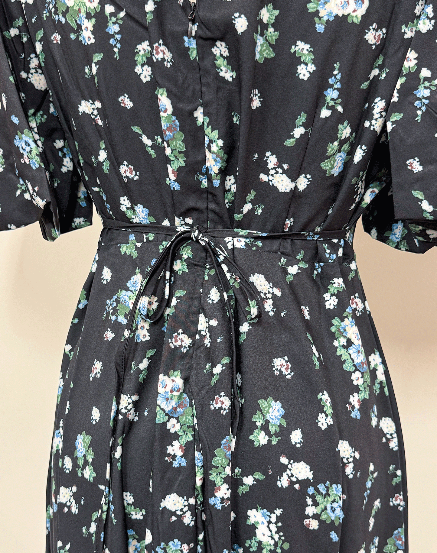 【Official限定価格】花柄ロングワンピース