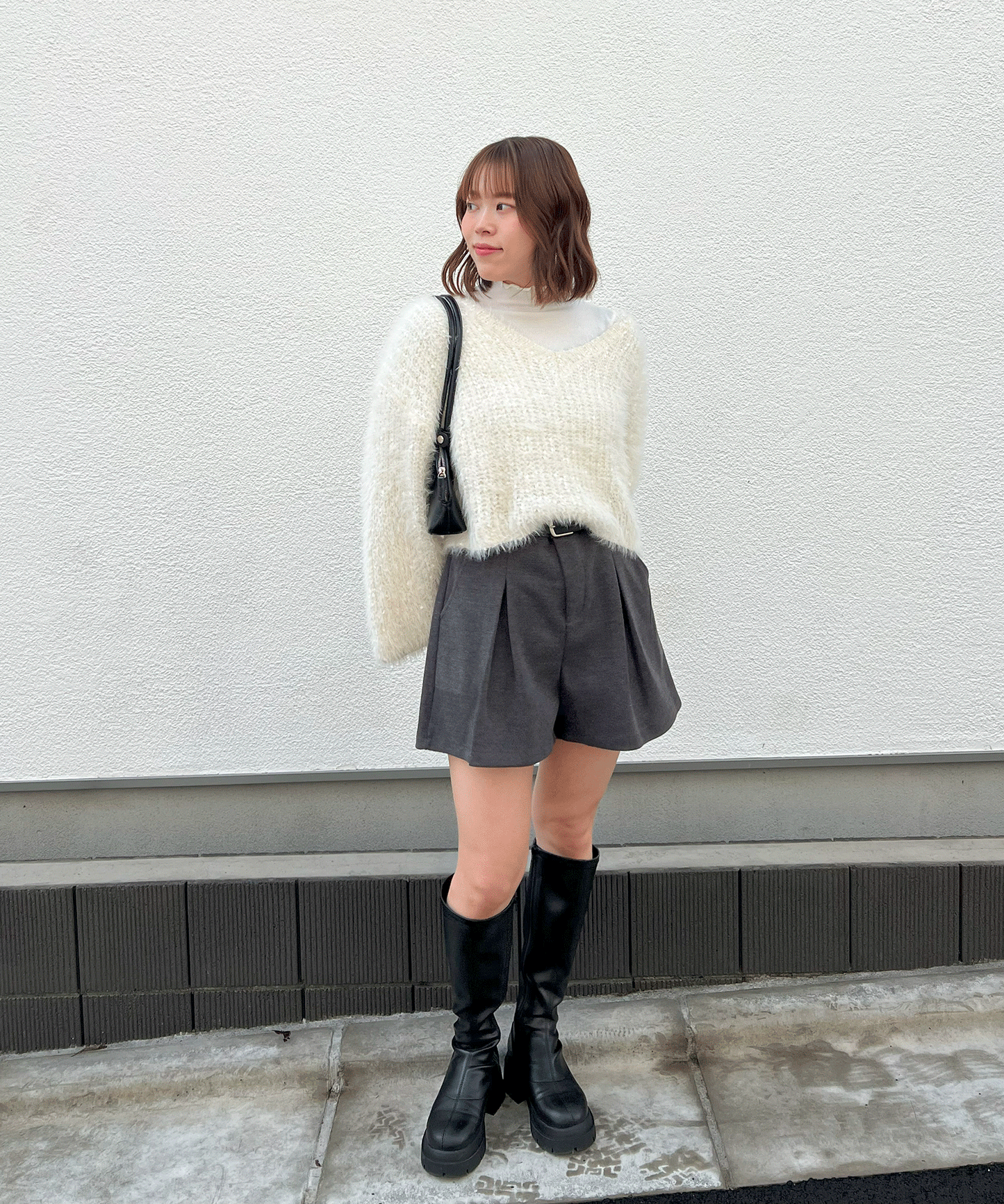 ベルト付きタックショートパンツ