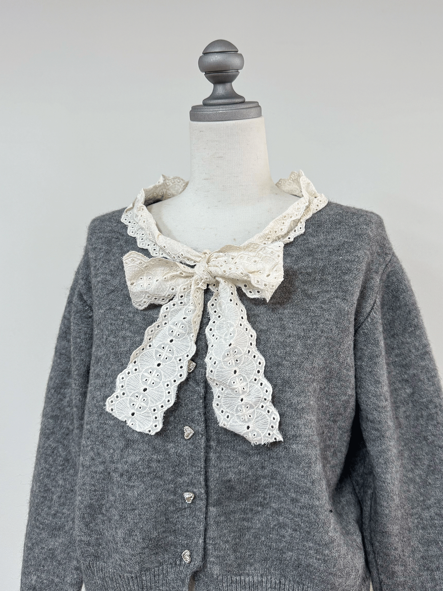 【Official限定価格】ボウタイハートボタンニット