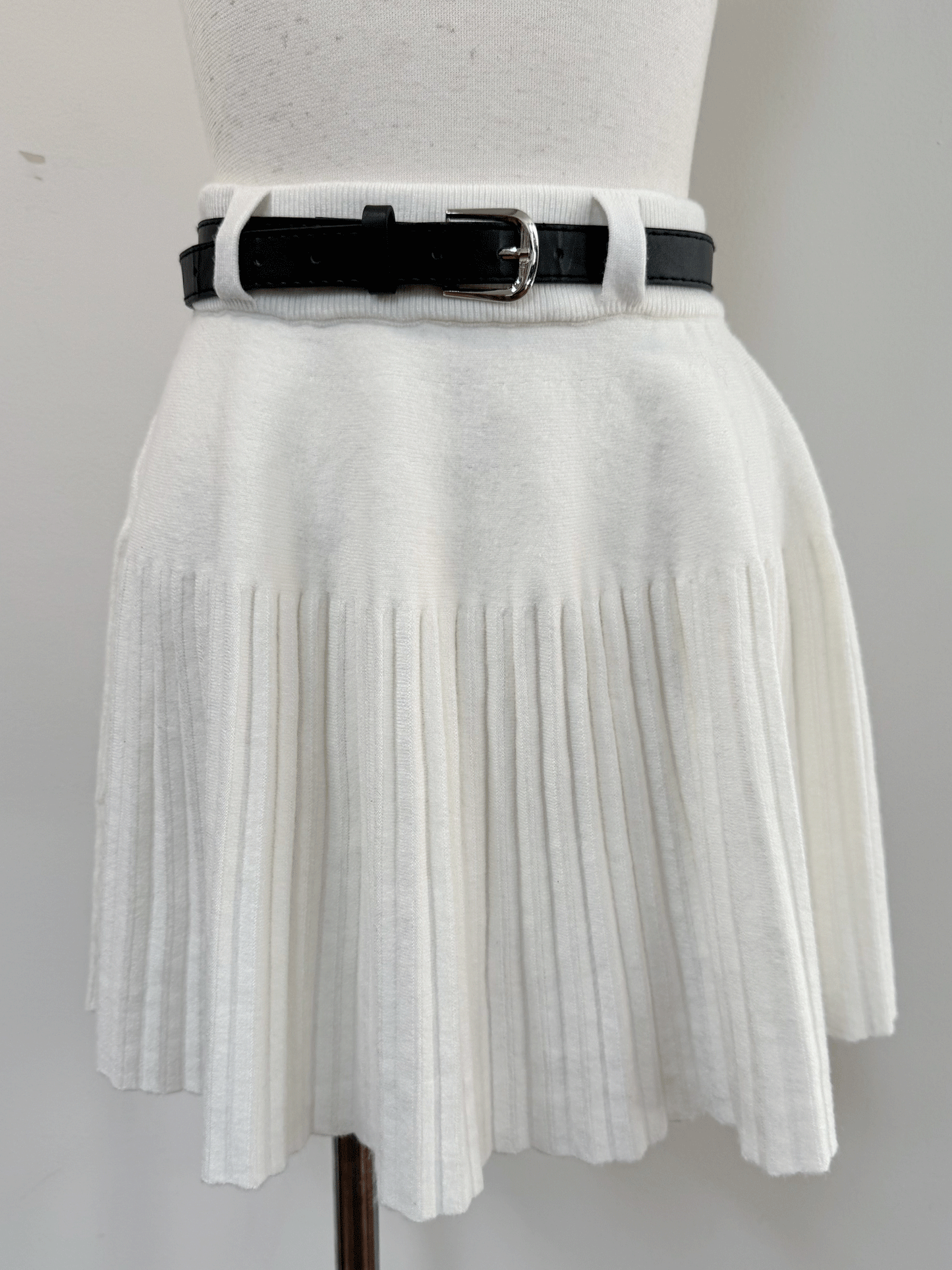 【Official限定価格】ベルト付きニットプリーツスカート