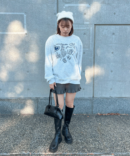 【Official限定価格】落書き刺繡トレーナー