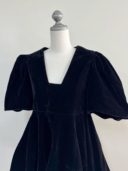 【Official限定】バルーンベロアワンピース