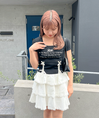 リボンレースアップクロップドTシャツ