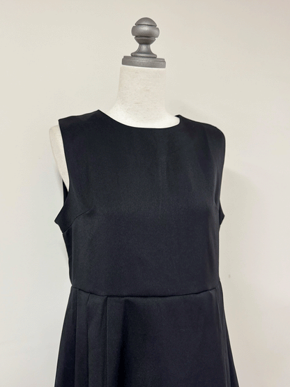 プリーツワンピース