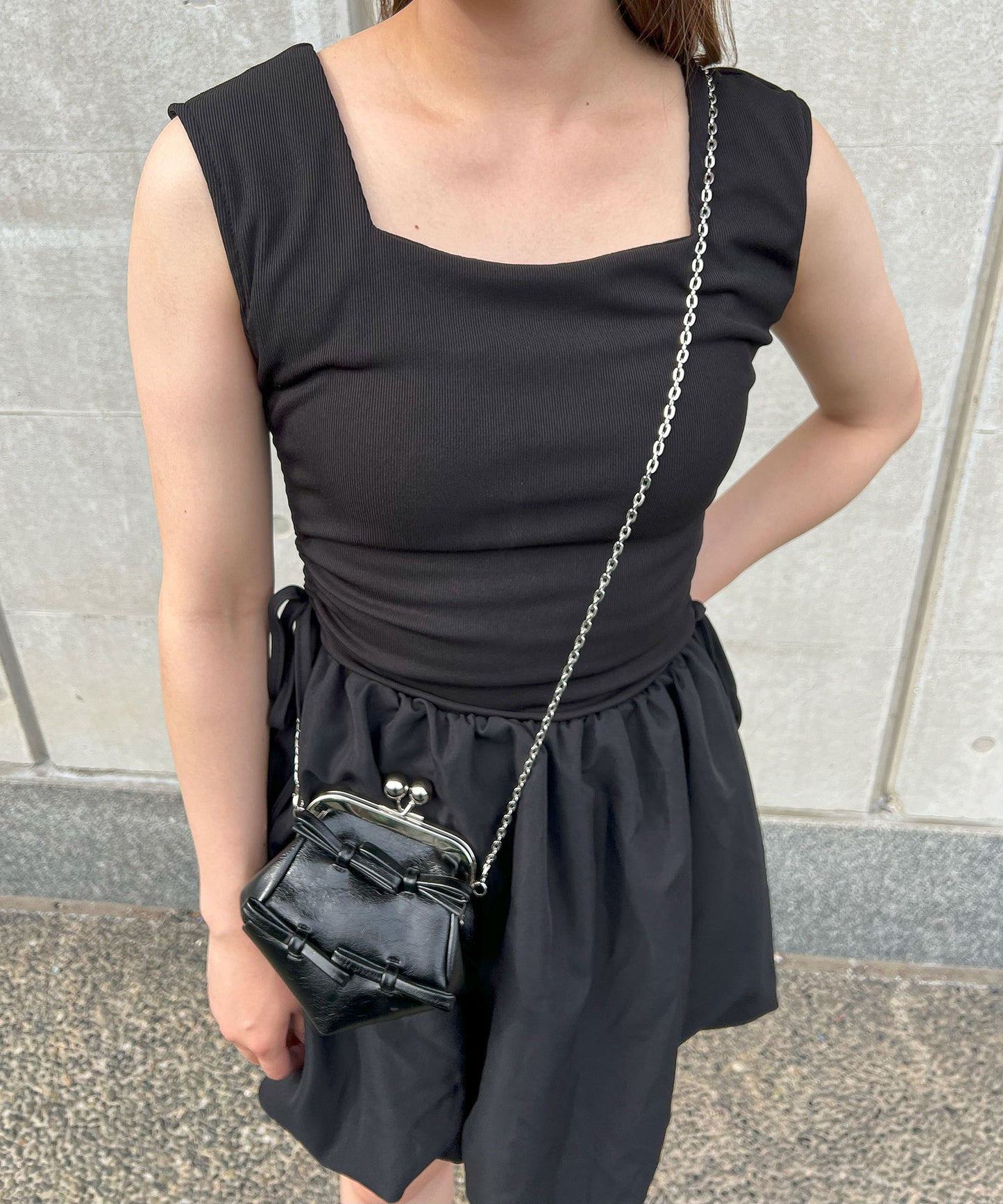 スクエアネックバルーンワンピース