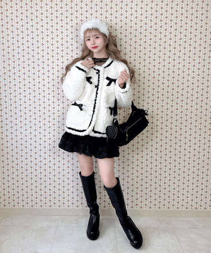 リボン付きガーリーファージャケット