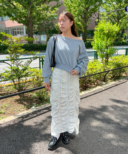 ワンショルダークロップドトレーナー