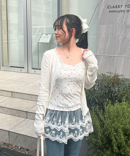 裾レース小花柄キャミソール