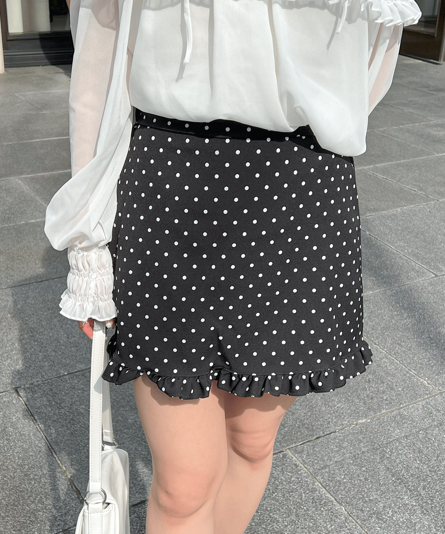 裾フリルドット台形ミニスカート