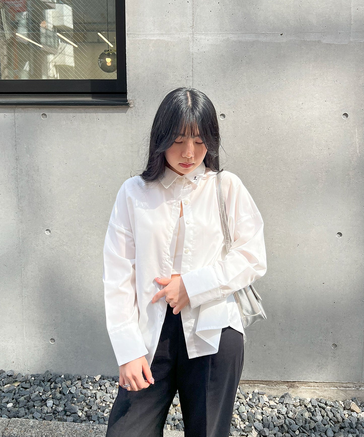 ワンポイント刺繡シャツ