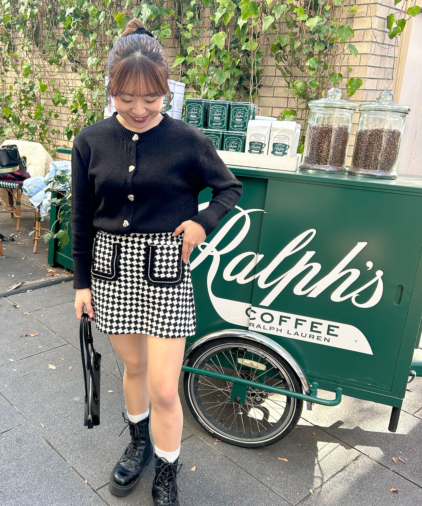 ハートボタンビビットカラーカーデ