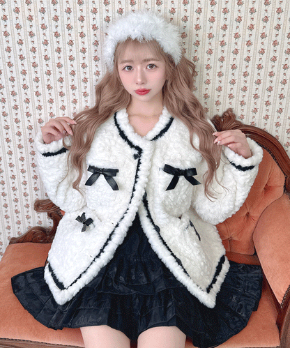 リボン付きガーリーファージャケット