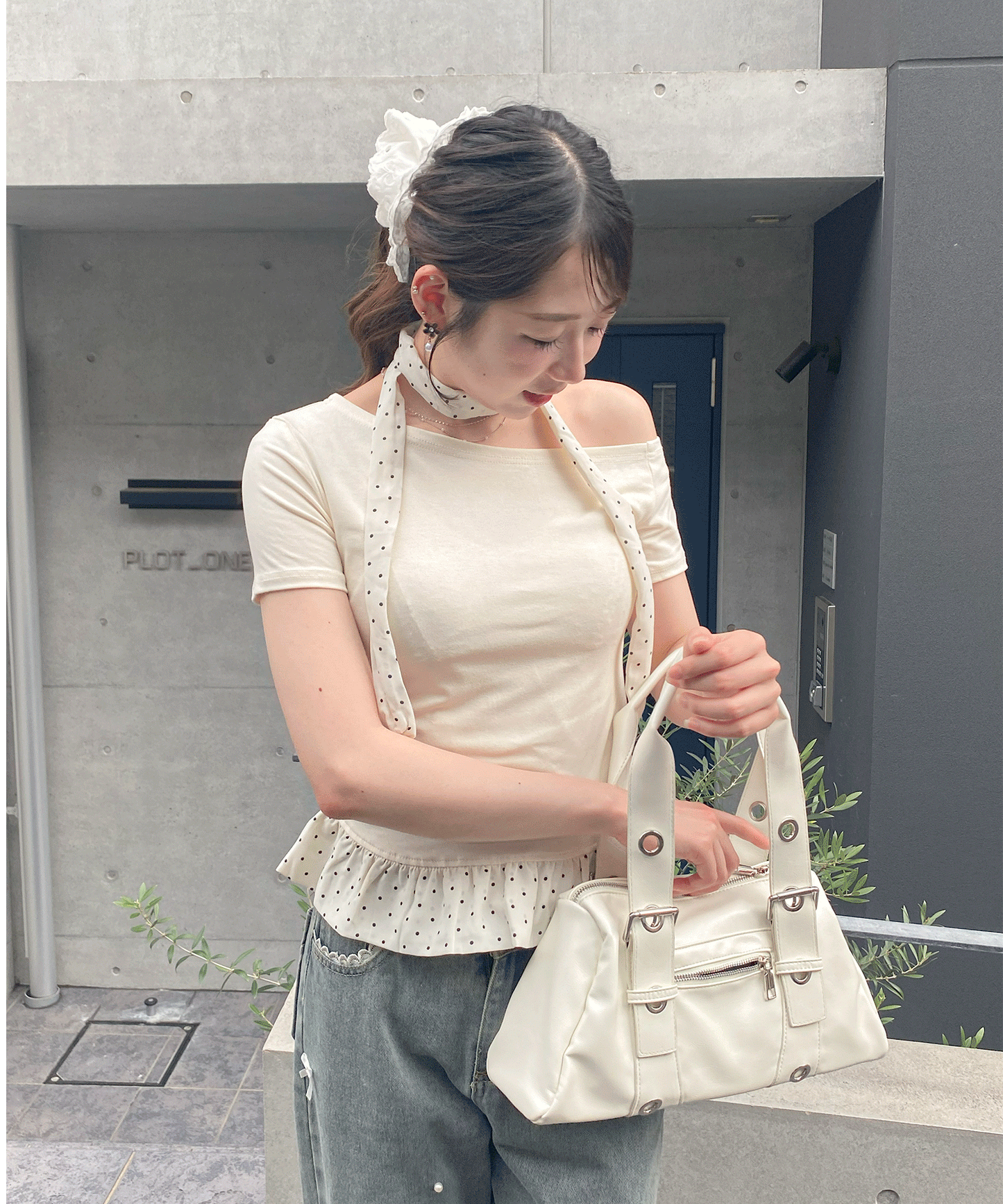 ドットタイチョーカー付きTシャツ