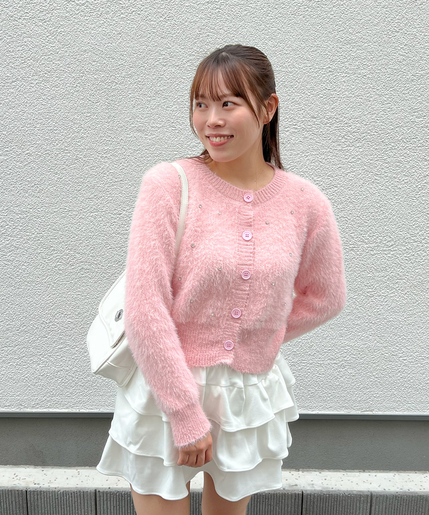 ビジュー付きシャギーニットカーデ
