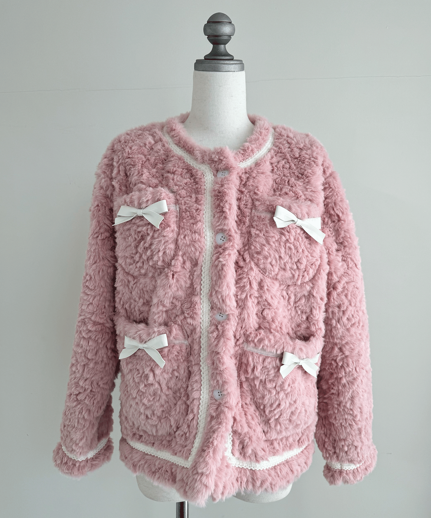 リボン付きガーリーファージャケット