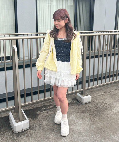 裾レース小花柄キャミソール