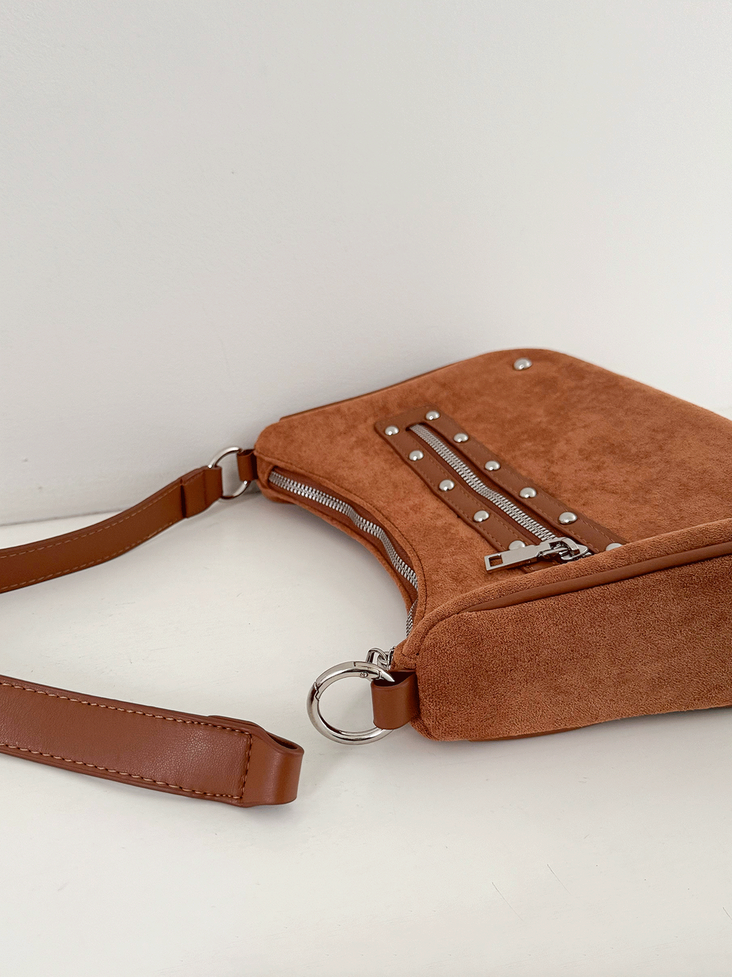 【Official限定価格】スエード２wayスタッズBAG