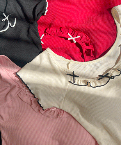 【Official限定】カップ付きリボン半袖リブT