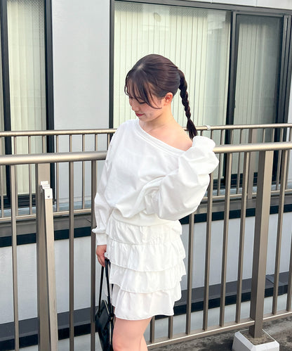 ワンショルダークロップドトレーナー
