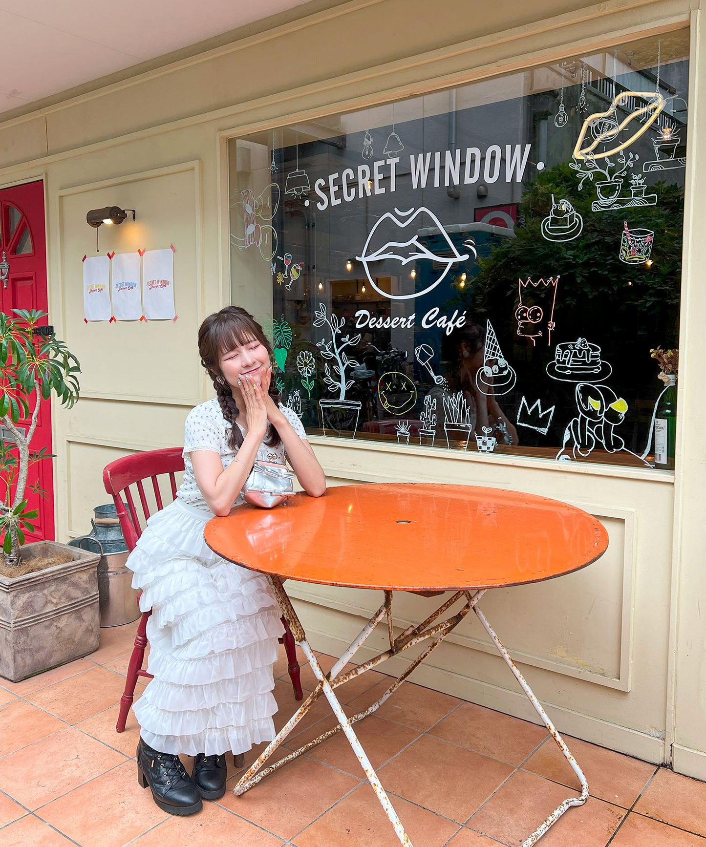 【Official限定販売】Vネック小花柄半袖ニット