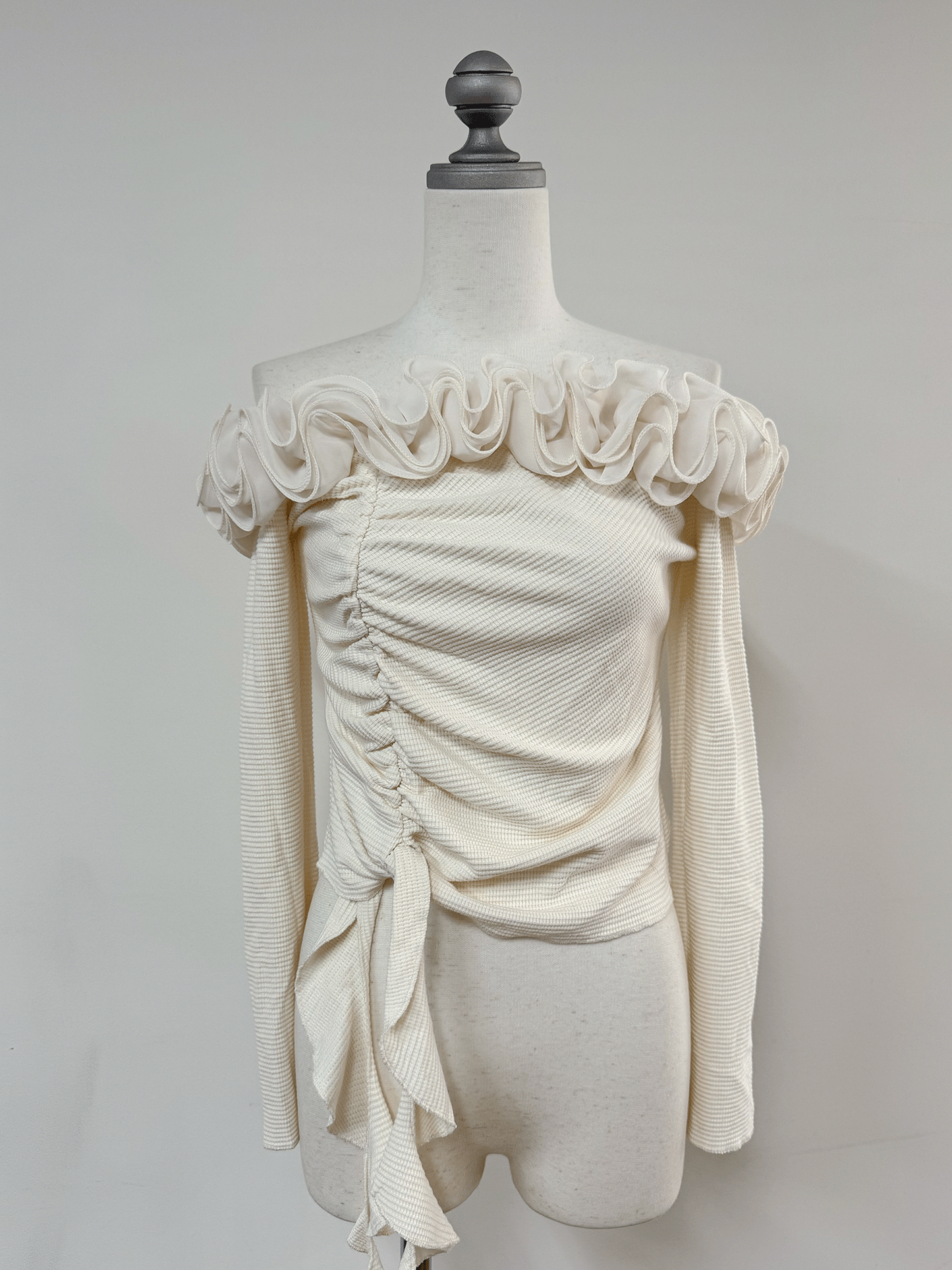 フレンチフリルトップス