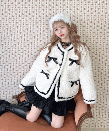 リボン付きガーリーファージャケット