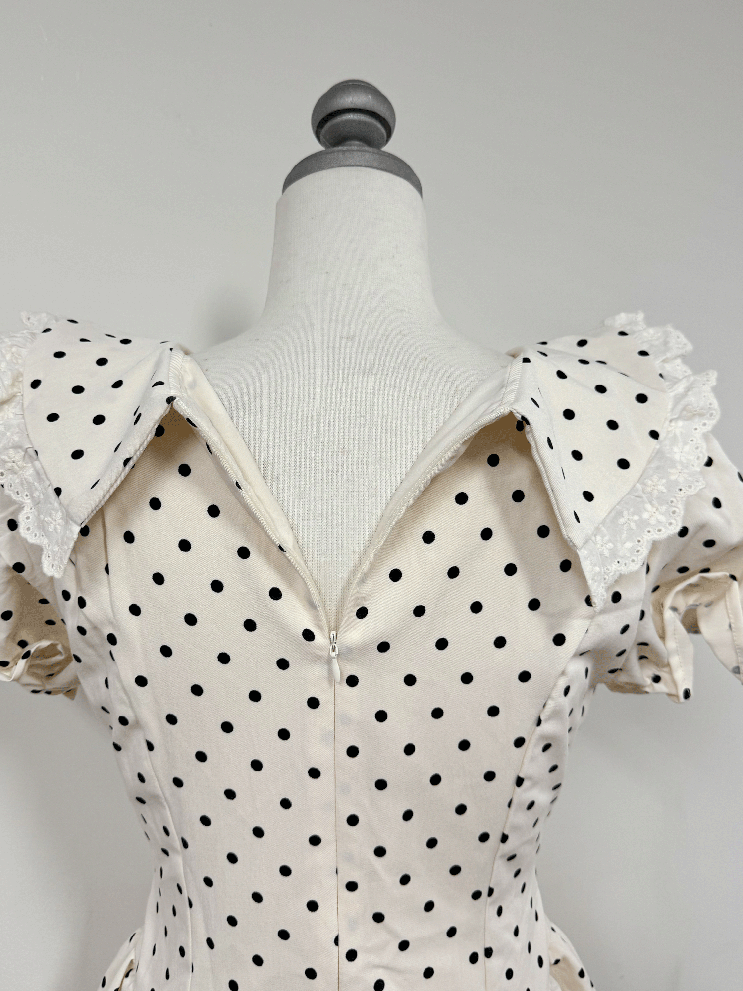 ドットフレンチガーリーワンピース – frunco ドットフレンチガーリーワンピース – frunco