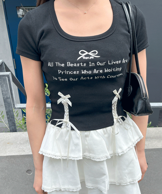 リボンレースアップクロップドTシャツ