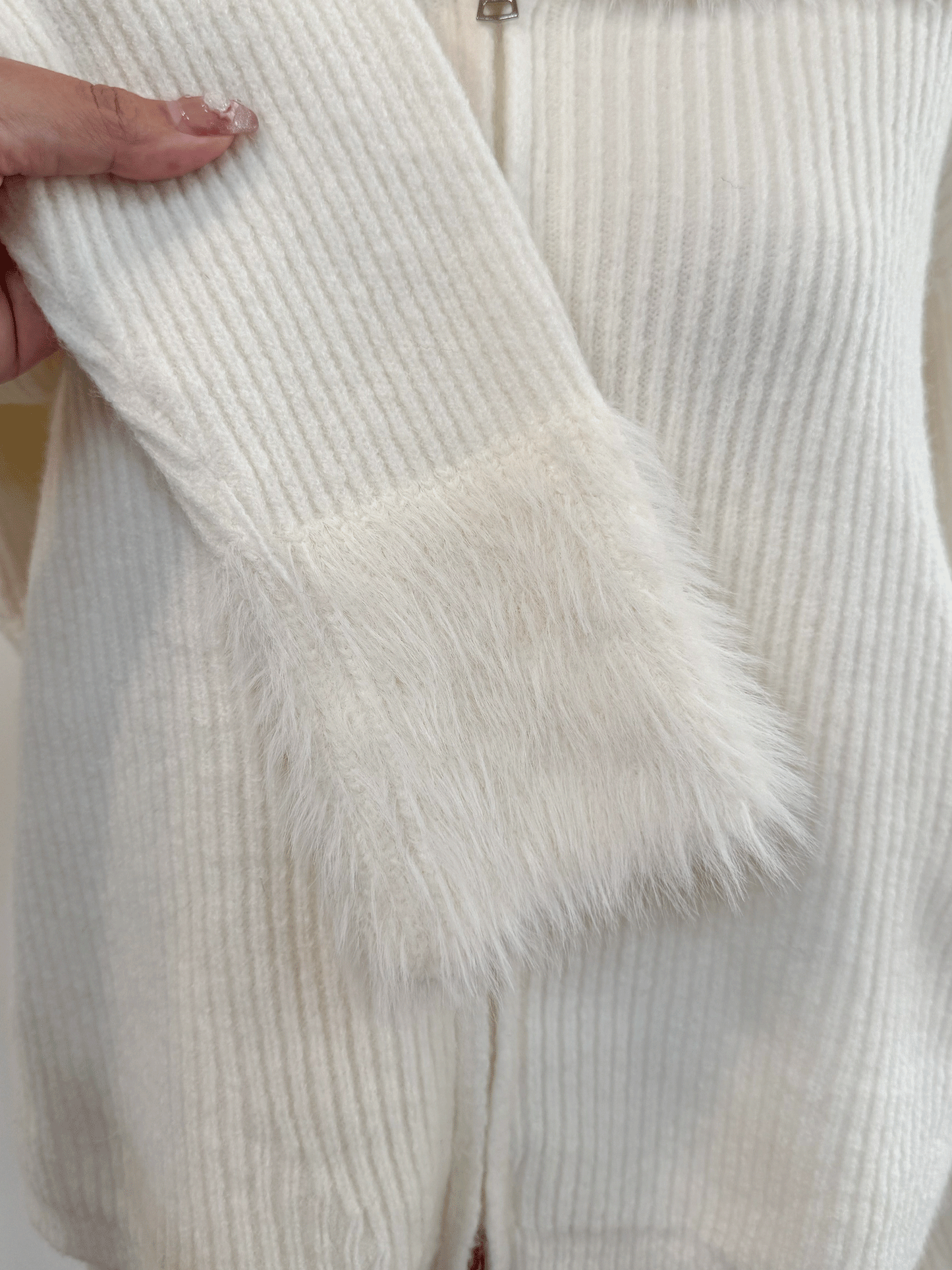 【Official限定価格】ジップ付きシャギードッキングニット