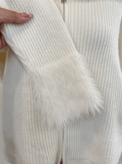 【Official限定価格】ジップ付きシャギードッキングニット