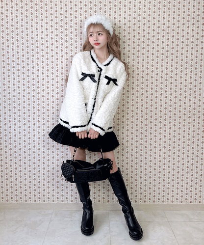 リボン付きガーリーファージャケット