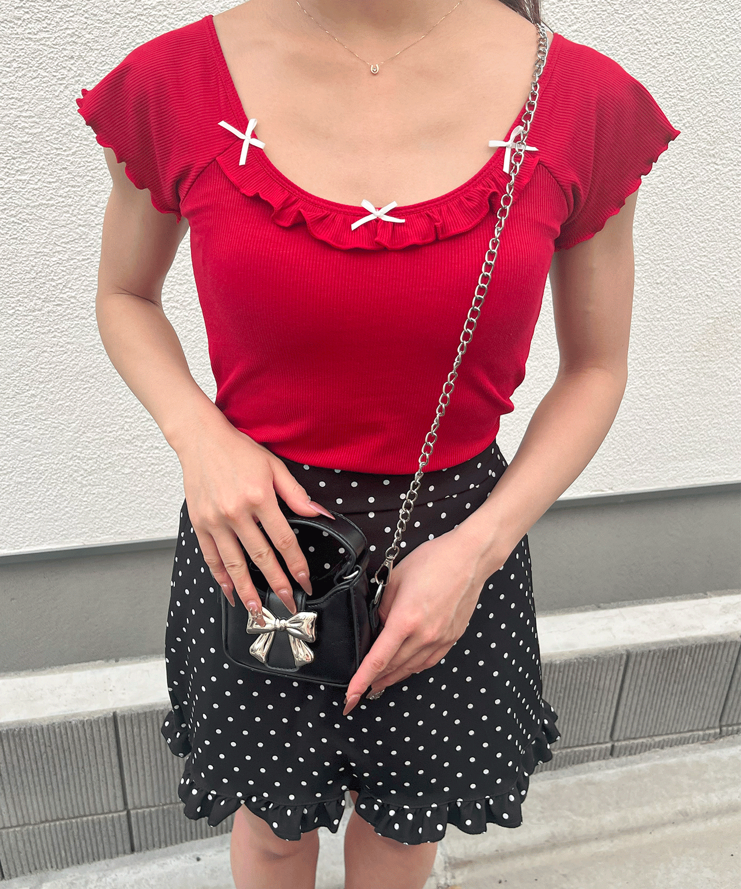 【Official限定】カップ付きリボン半袖リブT
