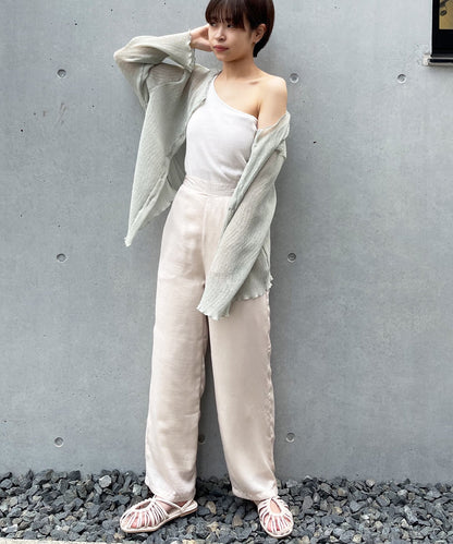 サテンストレートパンツ