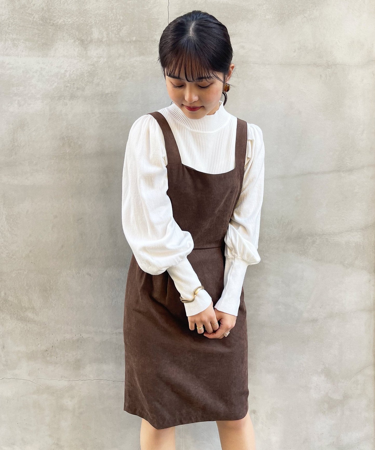 ショート丈バックリボンOP