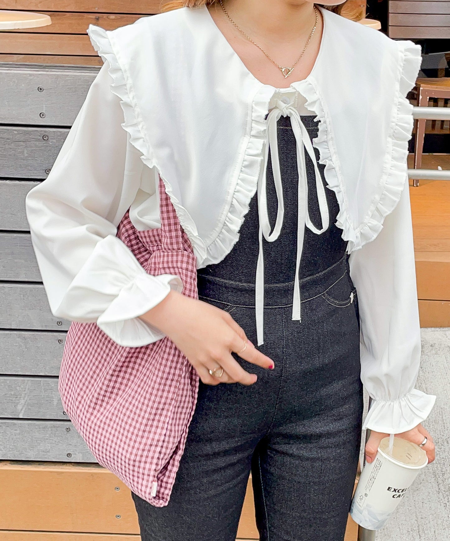 ビッグカラーリボンブラウス